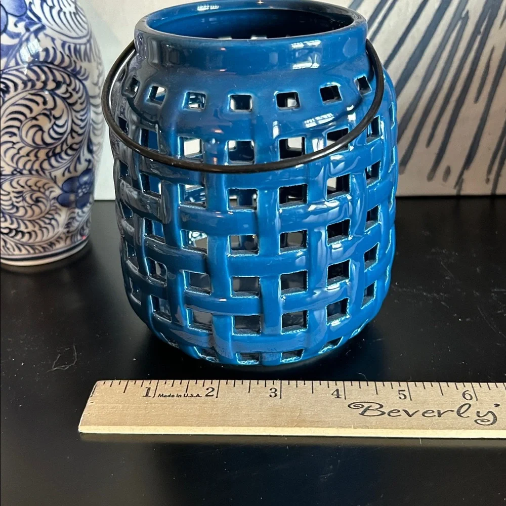 N/A preowned vases